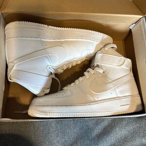 NIKE AIR FORCE 1 HIGH ‘07